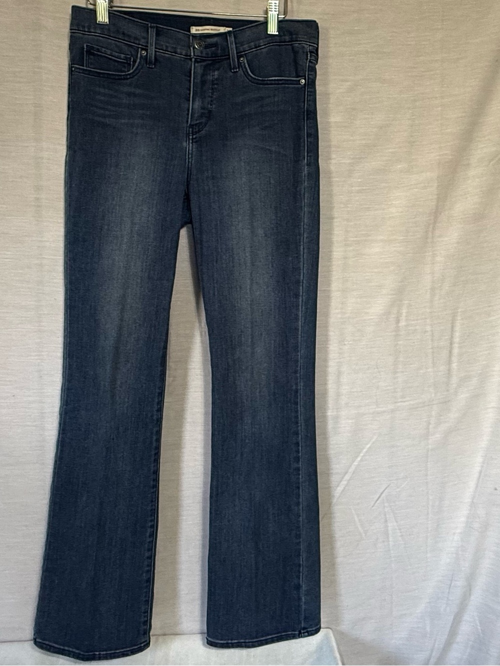 Levi’s 315 Shaping Bootcut Jeans 28x30